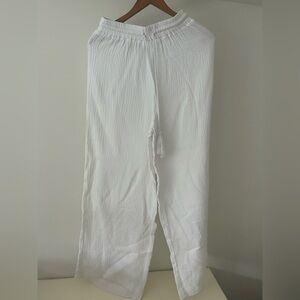 C & C California Summer White pants 100% Cotton Size S